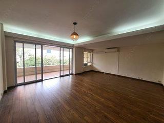 Mid Levels Central - Pine Court 02