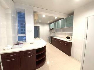Mid Levels Central - Pine Court 16