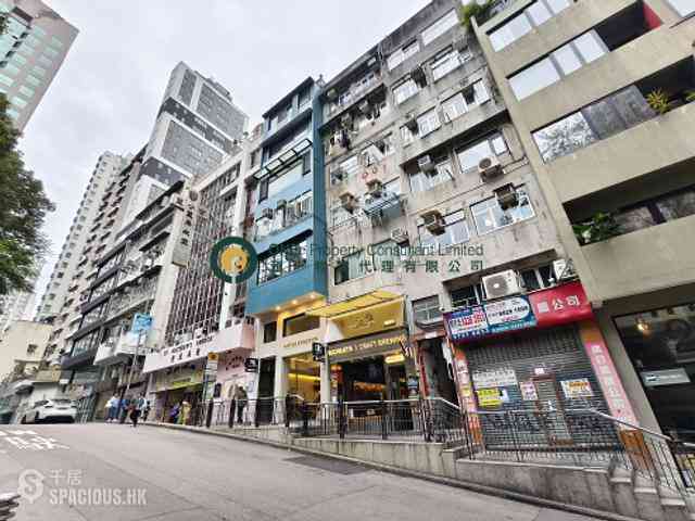 Poho - 240, Hollywood Road 01