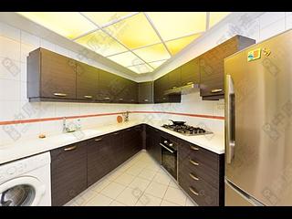 Mid Levels Central - Robinson Place 04