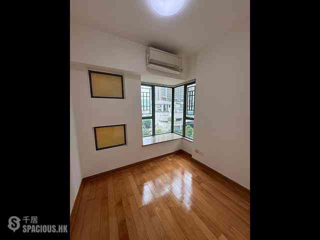 Tai Kok Tsui - Island Harbourview Block 5 05