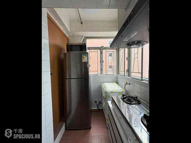 Sai Ying Pun - Cheong Wing Court 05