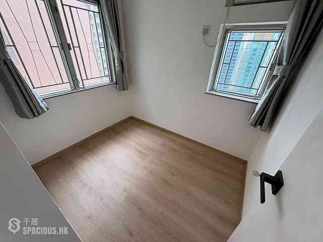 Sai Ying Pun - Cheong Wing Court 15