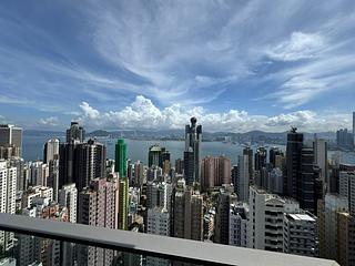 Sai Ying Pun - The Summa Block 2 04