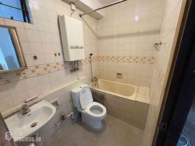 Sai Ying Pun - Western Garden Evergreen Tower (Block 1) 04