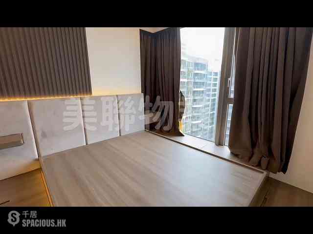 Pak Shek Kok - Solaria Tower 9 07