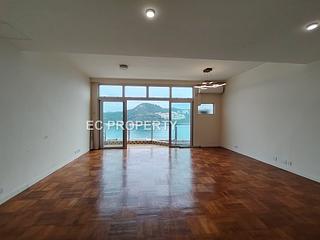 Chung Hom Kok - 30, Cape Road 03
