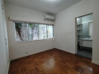 Chung Hom Kok - 30, Cape Road 06
