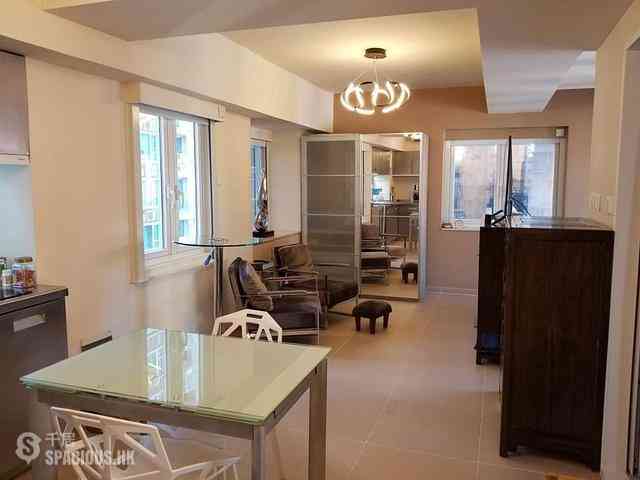 Wan Chai - Silvervale Mansion 06