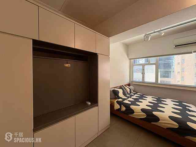 Sheung Wan - CM+ 06