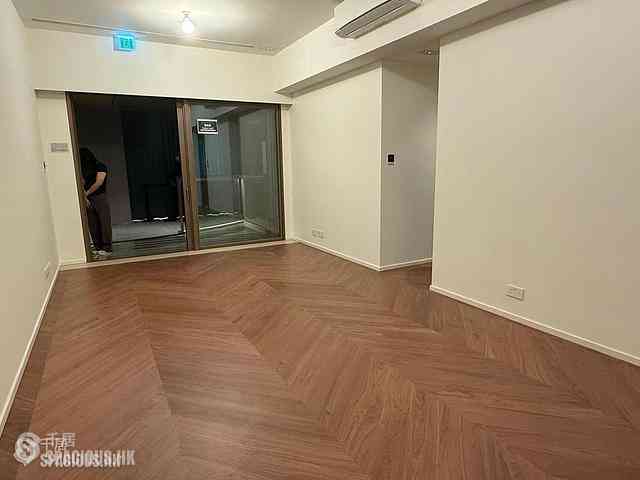 Wong Chuk Hang - The Southside Phase 5B Deep Water Pavilia II 01