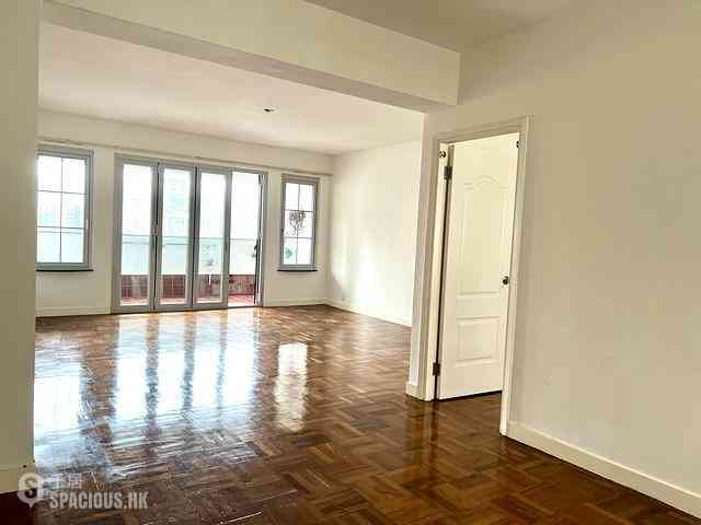 Mid Levels Central - Wing Hong Mansion 01