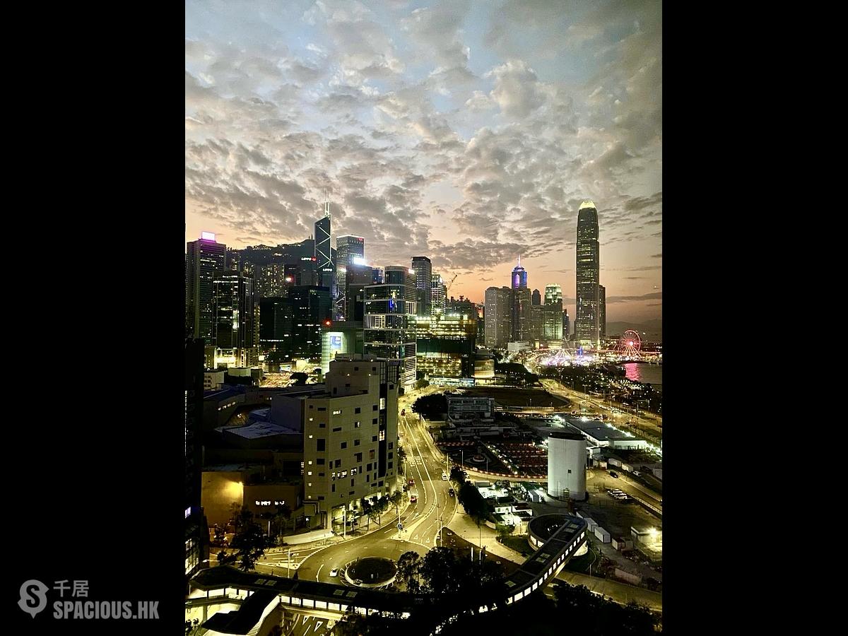 Wan Chai - Convention Plaza Apartments 01