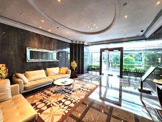 Wan Chai - Convention Plaza Apartments 03
