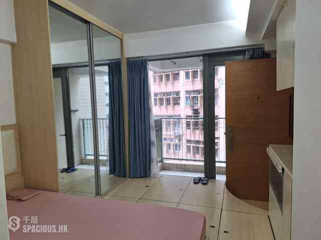 Sheung Wan - Urbana 38 01