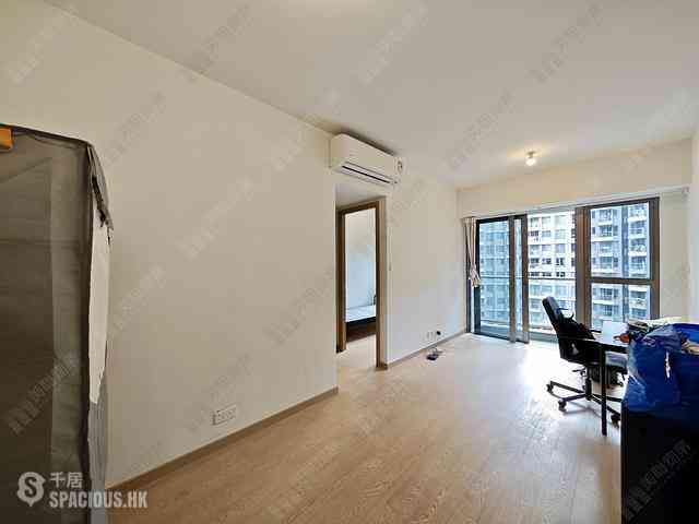 Pak Shek Kok - Solaria Tower 9 03
