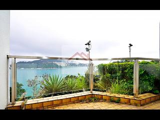 Chung Hom Kok - 30, Cape Road 02