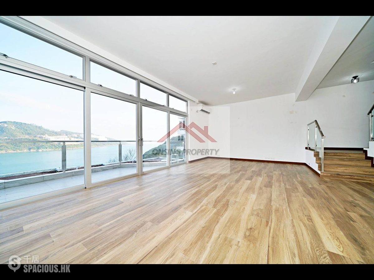 Chung Hom Kok - 30, Cape Road 01