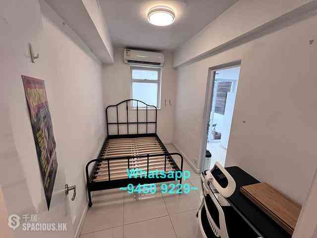 Sheung Wan - 109-111, Wing Lok Street 04