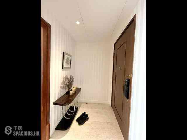 Mid Levels Central - Regence Royale Tower 2 02