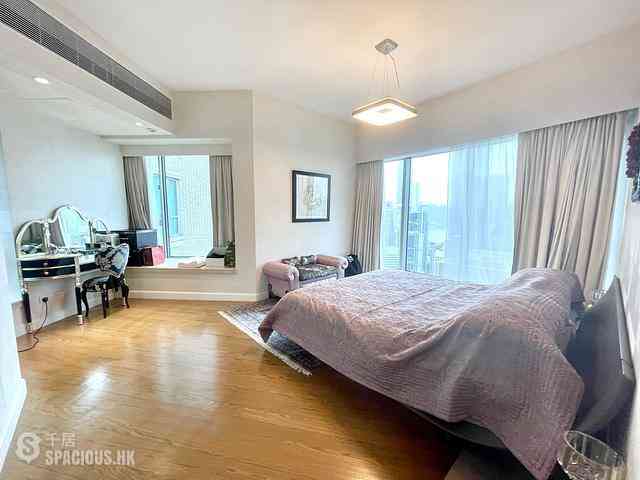 Mid Levels Central - Regence Royale Tower 2 10