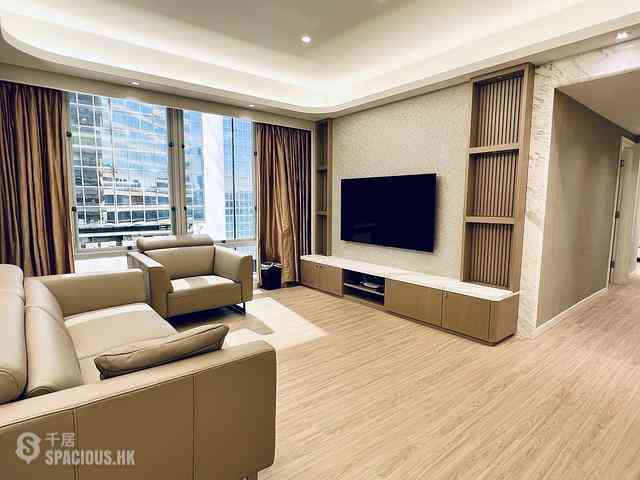 Wan Chai - Convention Plaza Apartments 01
