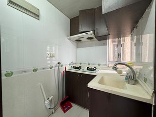 North Point - Yik Hon Building 06