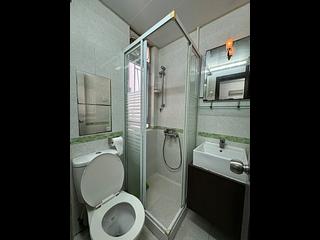 North Point - Yik Hon Building 07