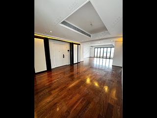 Stubbs Road - Evergreen Villa 04