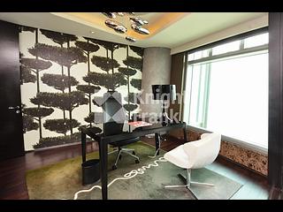 Repulse Bay - The Lily 03
