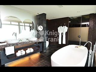 Repulse Bay - The Lily 11