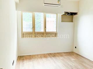 Mid Levels Central - St. Joan Court 04