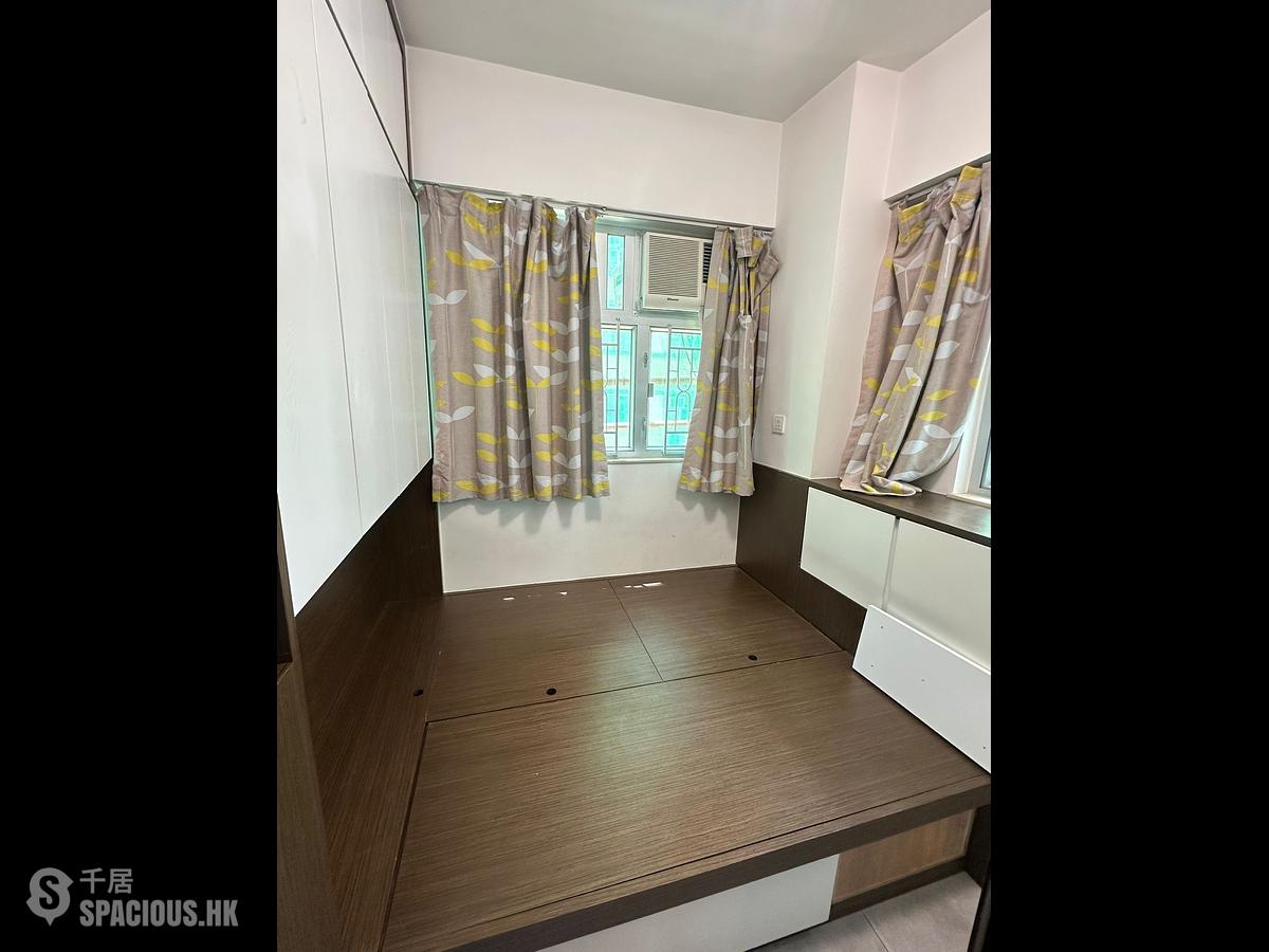Wan Chai - On Hing Mansion 01