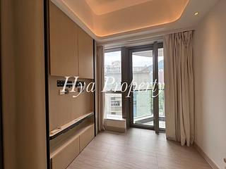 Mid Levels Central - Townplace Soho 02