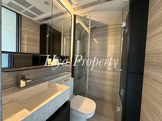 Mid Levels Central - Townplace Soho 05