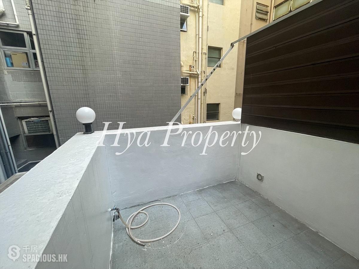 Sheung Wan - 109-111, Wing Lok Street 01