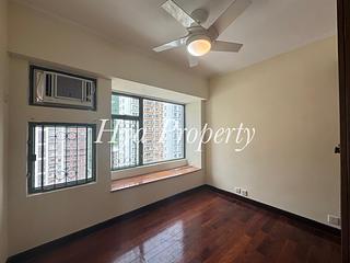Mid Levels Central - Robinson Place Block 2 03