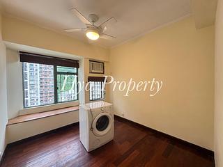 Mid Levels Central - Robinson Place Block 2 05