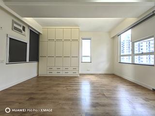 Tai Hang - Rich Building 02