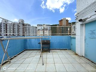 Tai Hang - Rich Building 09
