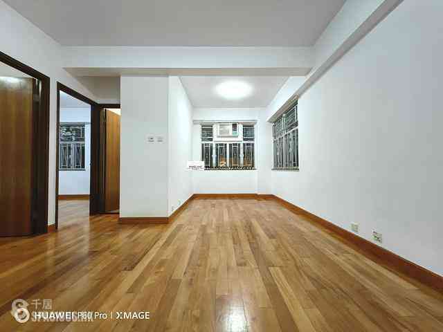 Tai Hang - Lee Hang Court 01