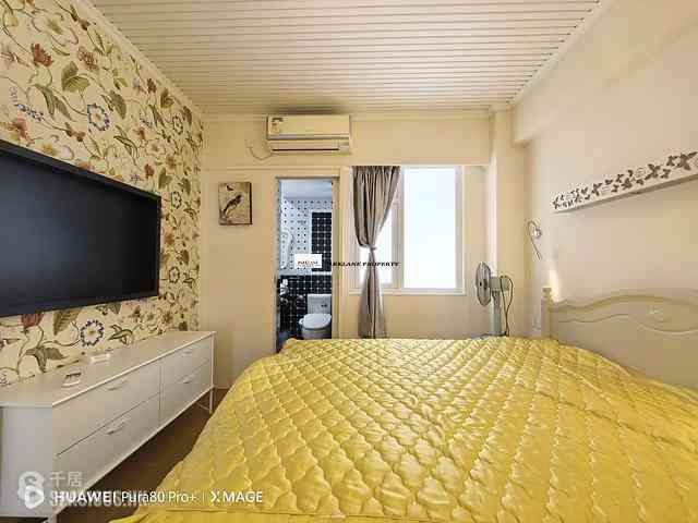 Wan Chai - Hennessy Building 14