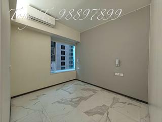 Mid Levels Central - Hillsborough Court Block 2 08