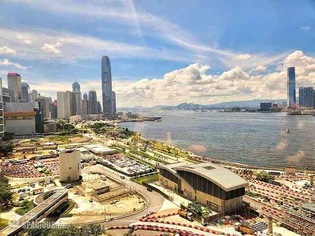Wan Chai - Convention Plaza Apartments 01