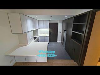 Sai Ying Pun - True Light Building 04