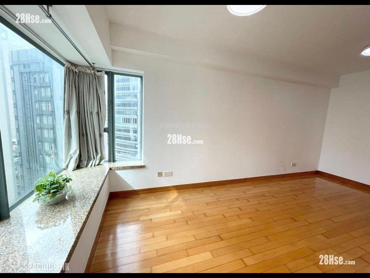Sheung Wan - Queen's Terrace 01