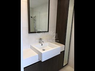 Mid Levels Central - Elegant Terrace 06