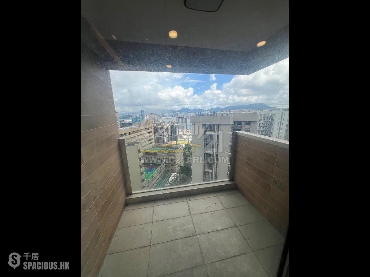 Braemar Hill - Wilshire Towers Block C 01