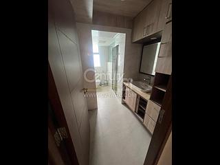 Braemar Hill - Wilshire Towers Block C 05