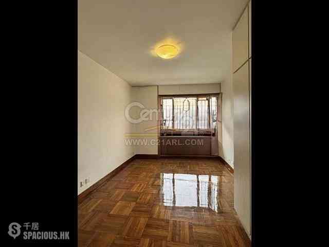 Mid Levels West - Skylight Tower 09